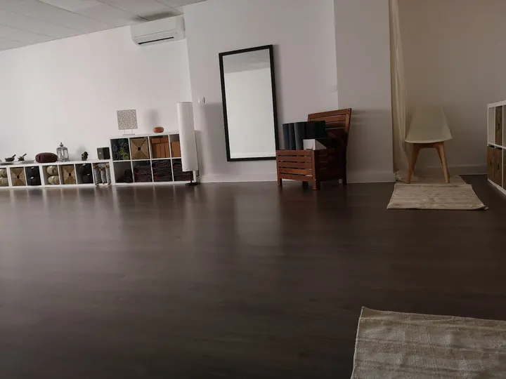 Shankh Sala de Yoga — Yoga en Castellón de la Plana