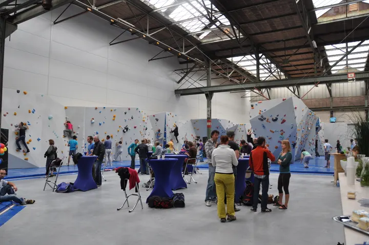 Bouldercentrum Delfts Bleau 🧗 — Klimmen in Schieweg, Delft