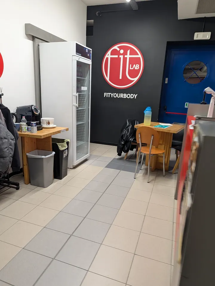 Fitlab Cesano — palestre-studio a Binzago, Cesano Maderno — 3