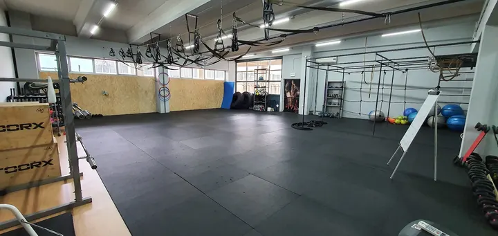 Falcon Fitness Palestra — palestre-studio a Cagliari — 5