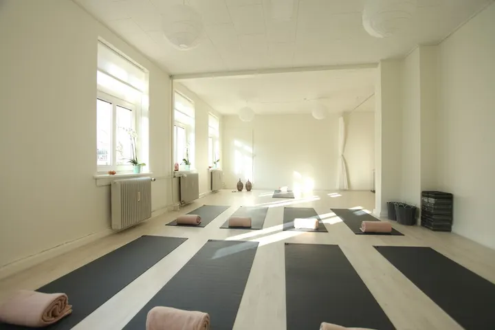 Yogaround — yoga-studio i Taastrup, København — 2
