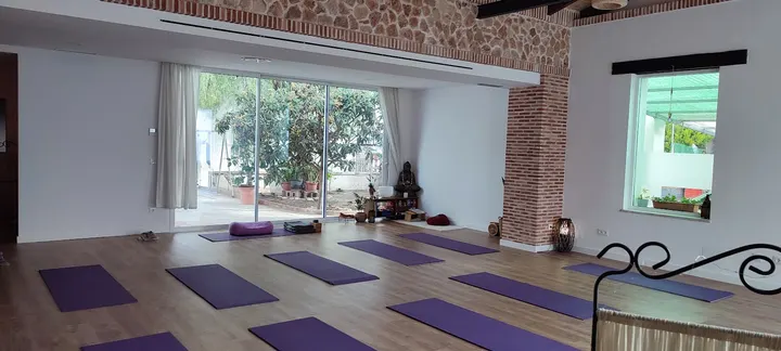 Lola Mayol Yoga Studio — Yoga en Los Gabatos, Cartagena