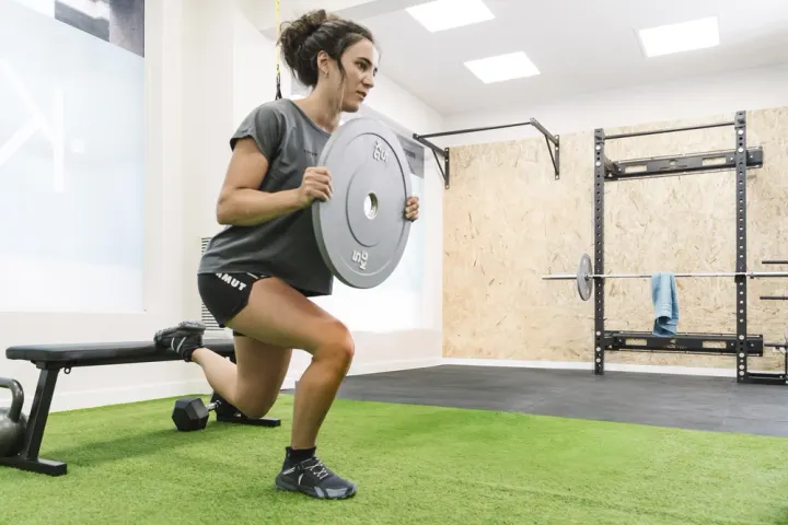 KINE3 - Fisioterapia, Osteopatía y Entrenamiento — PT Studio en Centre, Terrassa