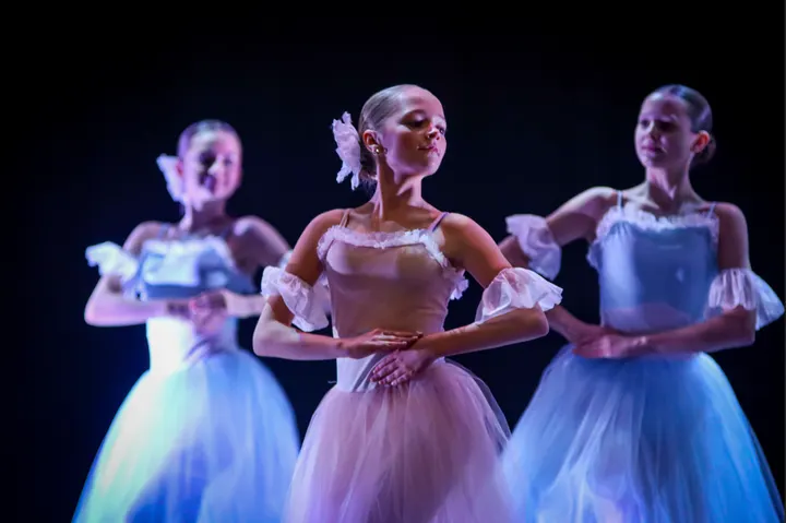 Ålesund ballettskole — Dans i Nørvasundet, Ålesund