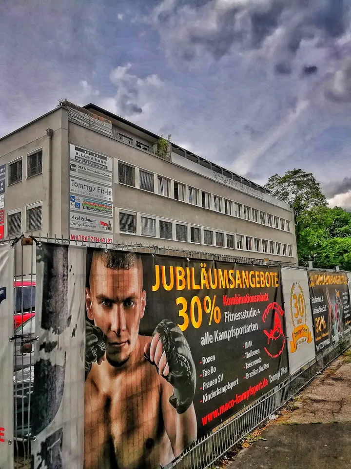 Tommy's Fit-In, Thomas Nalbach Sportstudio — Fitnessstudio in Bilderstöckchen, Köln