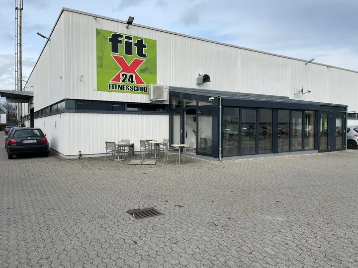 fitX24 / xXx-fitnessclub24 GmbH — Fitnessstudio in Gewerbegebiet SO, Ingolstadt