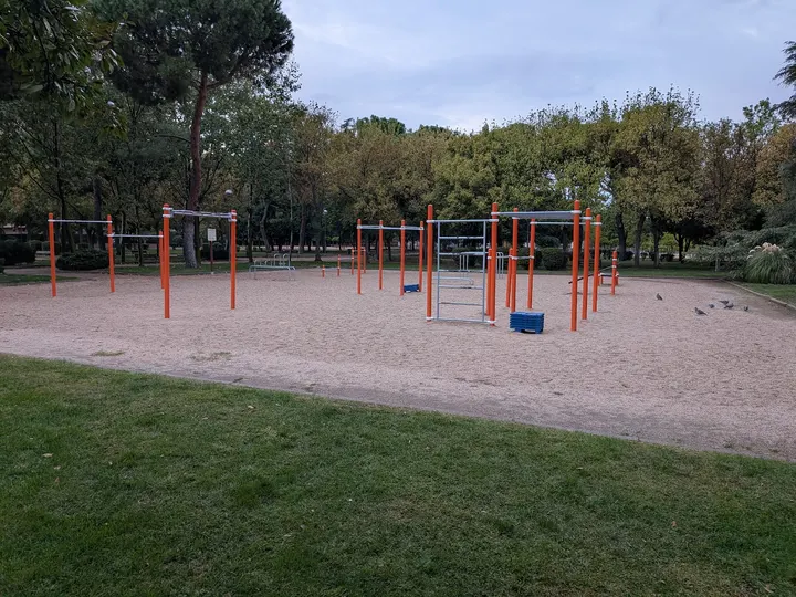Parque de Calistenia — Calisthenics en El Carrascal, Leganés