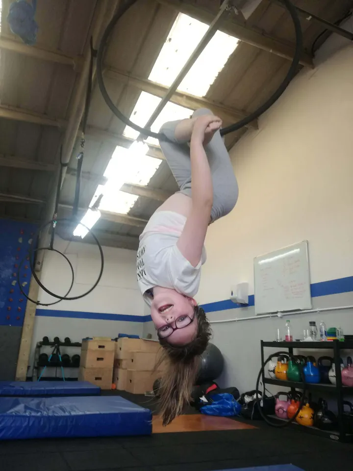 Upside down aerial fitness — aerial-studio in Basingstoke — 4