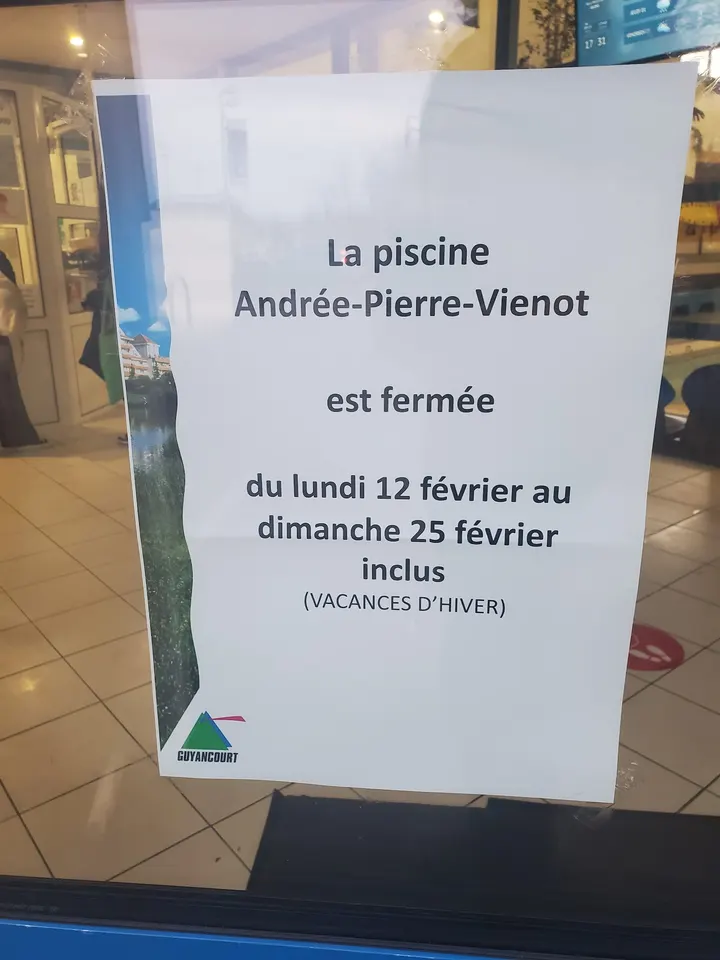 Piscine Andrée-Pierre-Vienot — studio à Paris — 4