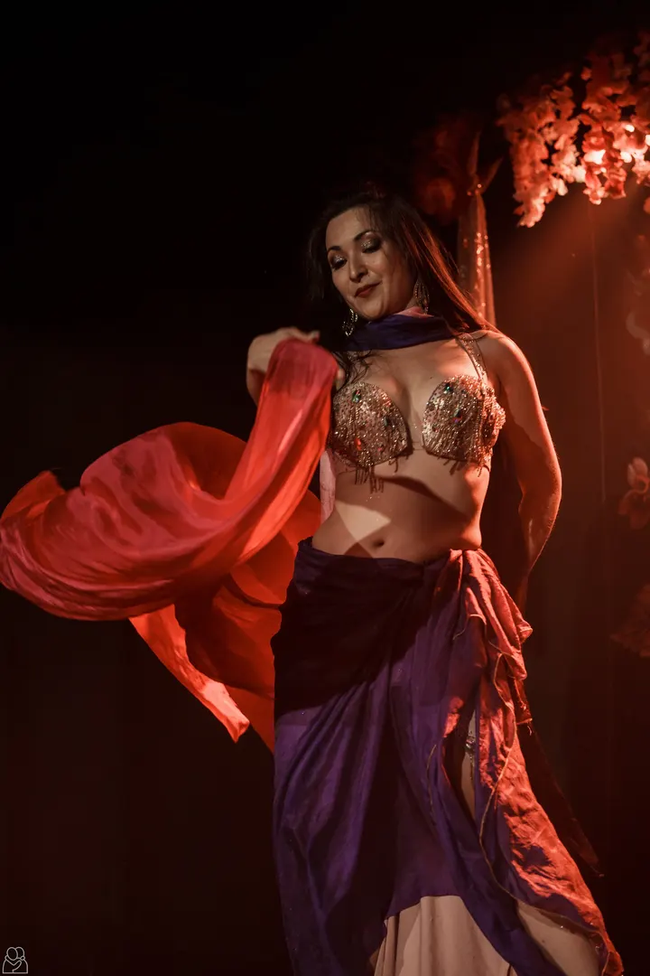 Sayuli Danse orientale Lyon — Danse à Gratte-Ciel, Villeurbanne