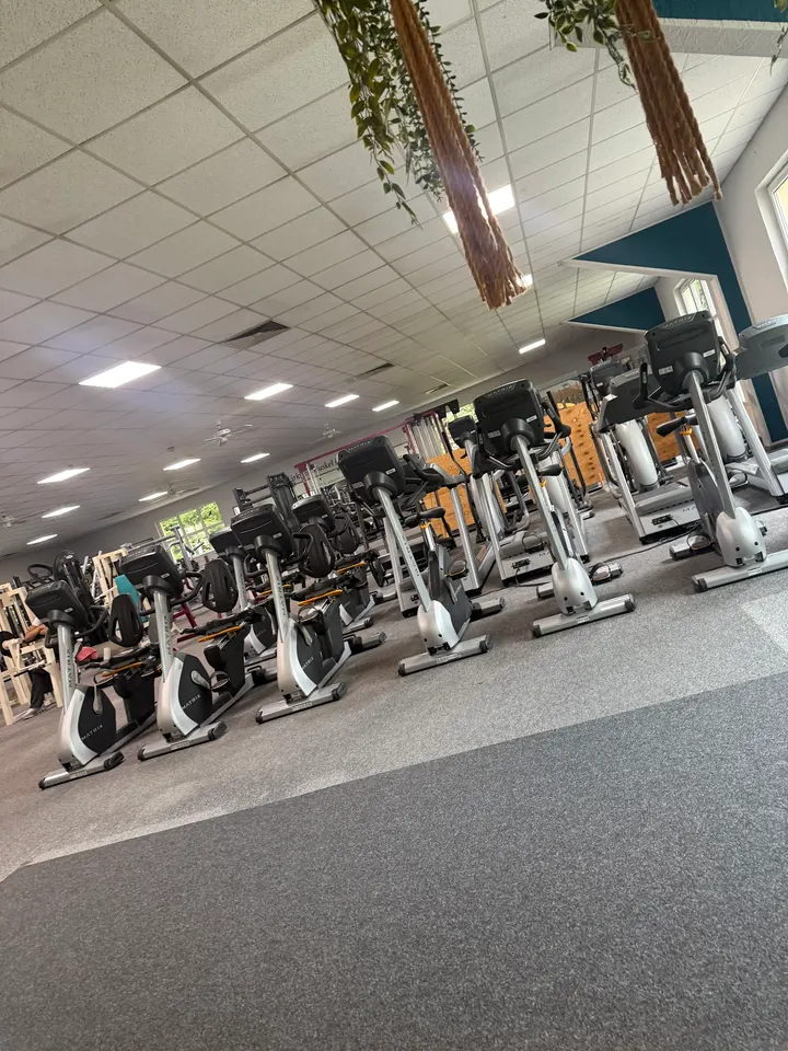 Schacht 4 Fitness Straelen — Fitnessstudio in Zand, Straelen