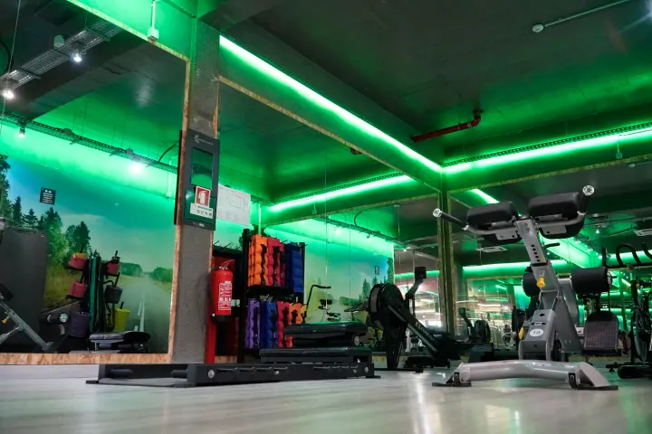 Luxury Fitness Albufeira — Ginásio em Albufeira e Olhos de Água, Albufeira