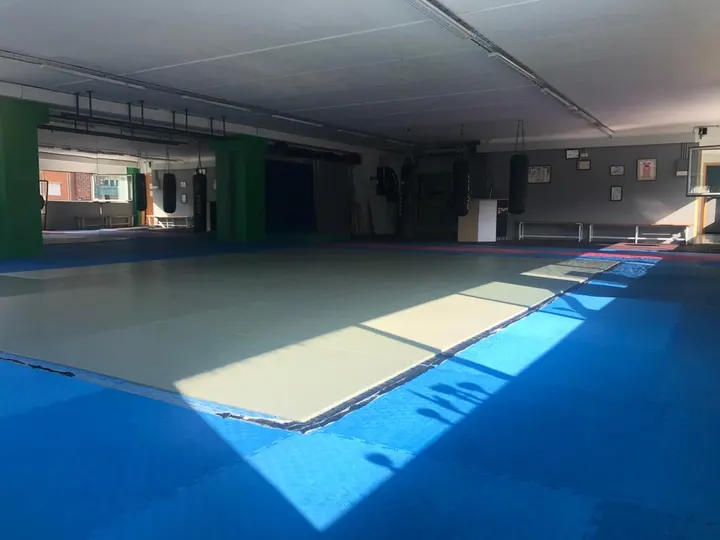 Healthgym — estudio de fitness-studio en Brucs — 3