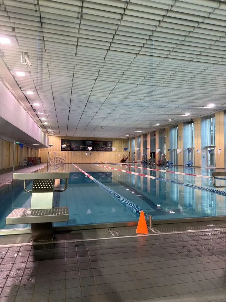 Piscine Alfred Nakache — studio à Paris 20e Arrondissement, Paris — 2