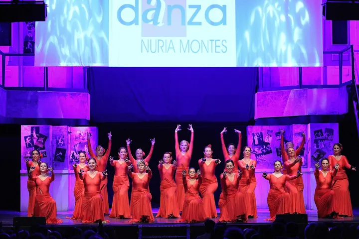 Nuria Montes — Baile en Hortaleza, Madrid