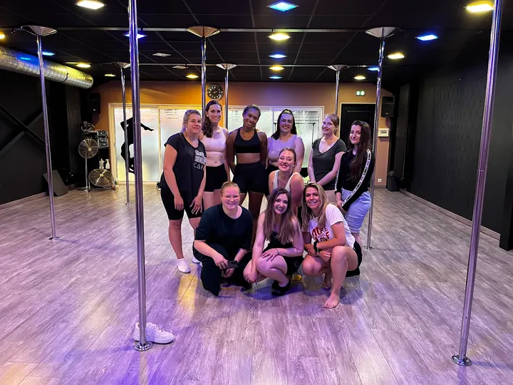 D2M Ragga & Pole Dance — pole fitness-studio à Sainte-Marie, Le Havre — 2