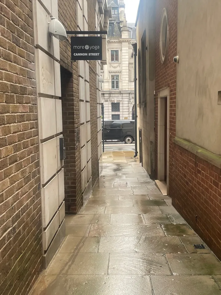 MoreYoga - Cannon Street — yoga-studio in London — 4