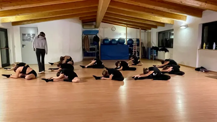 Academy Dance & Fitness — danza-studio a Da là dal Punt, Lissone — 3