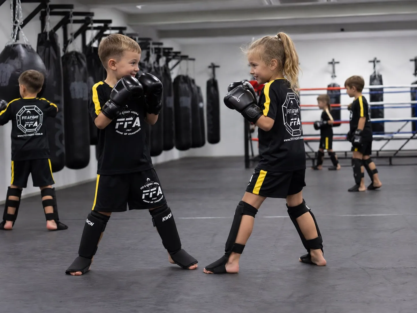 Fit & Fight Arena UG ESCHWEILER — boxning-studio i Aachen — 2