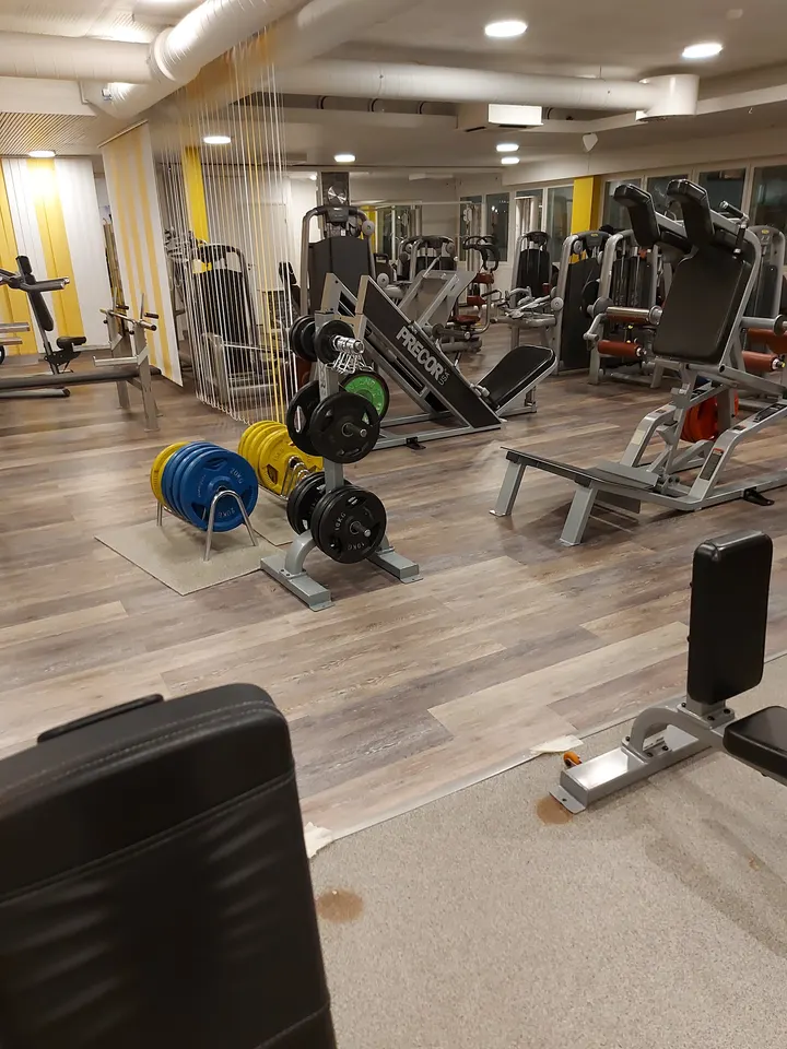 Kuntokeskus Puntti — Fitnessstudio – Hakalahti, Ylivieska