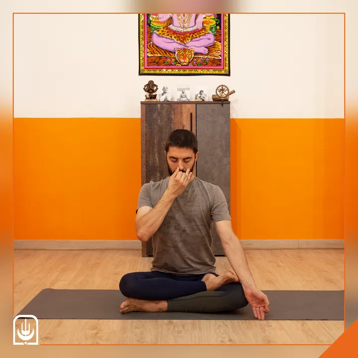 Stefano Peschiulli — yoga-studio en Valencia — 5