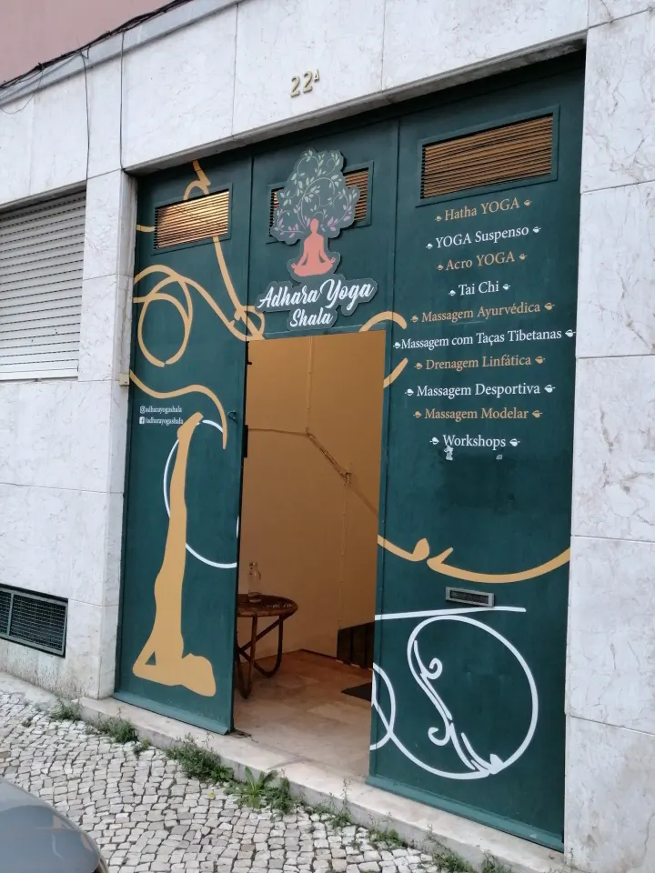 Adhara Yoga Shala — Alongamento e mobilidade em Lisboa
