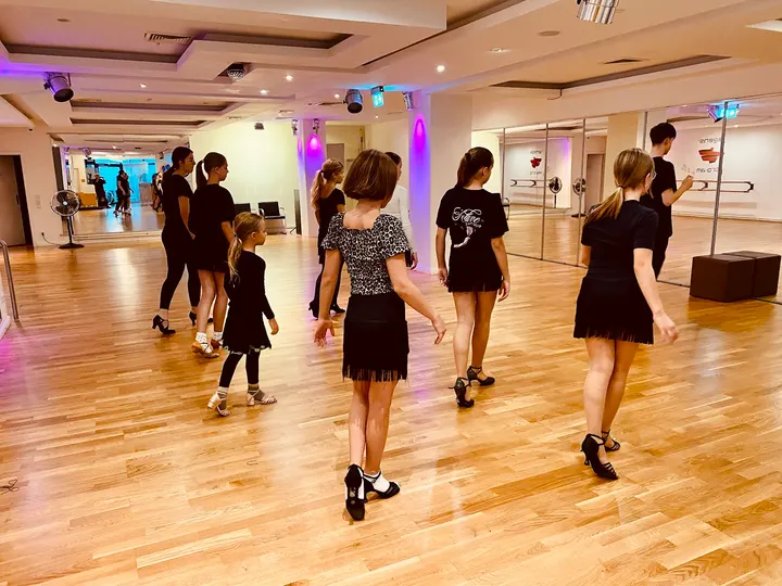 Tanzschule Agens Pro-Am Tanz-und Trainingsschule — tanz-studio in Wilmersdorf, Berlin — 2