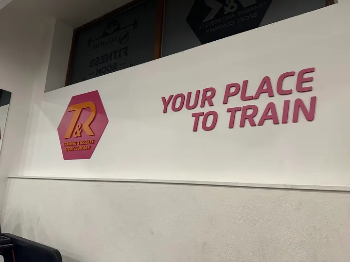 Training and Results Sport company — entrenamiento personal-studio en La Carolina, Marbella — 2