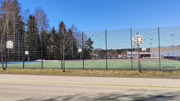 Vuosaaren liikuntapuisto / ulkokuntosali — calisthenics-studio – Helsinki — 5