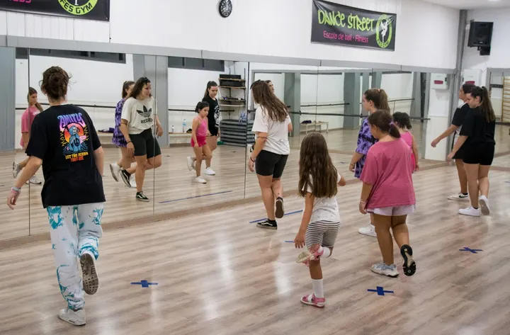 Dance Street&Fes Gym — estudio de fitness-studio en Barri Universitari-Cementiri Vell, Terrassa — 3