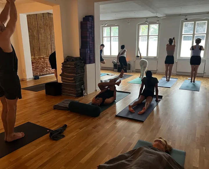 Ashtanga Yoga Zentral — yoga-studio in Mitte, Berlin — 3