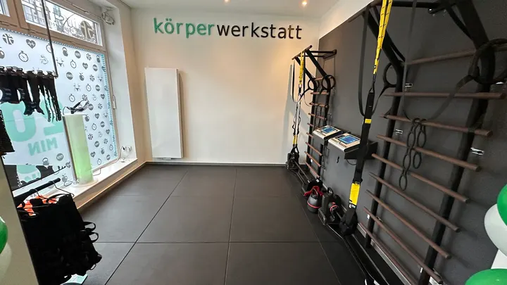 JustFit Fuhlsbüttler Str. — ems-training-studio in Hamburg — 4