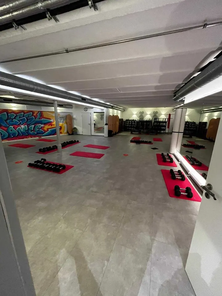 BEAT81 - Pina OUTDOOR — tanz-studio in München — 4