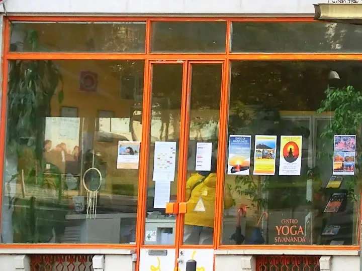 Yoga Lisboa Sivananda Vedanta — yoga-studio em Lisboa — 3