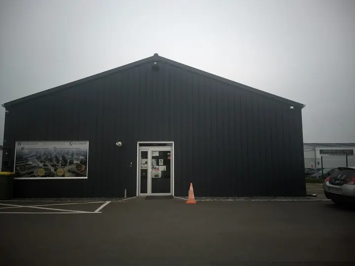 Urban Fit Center — salle de fitness-studio à Rivery — 3