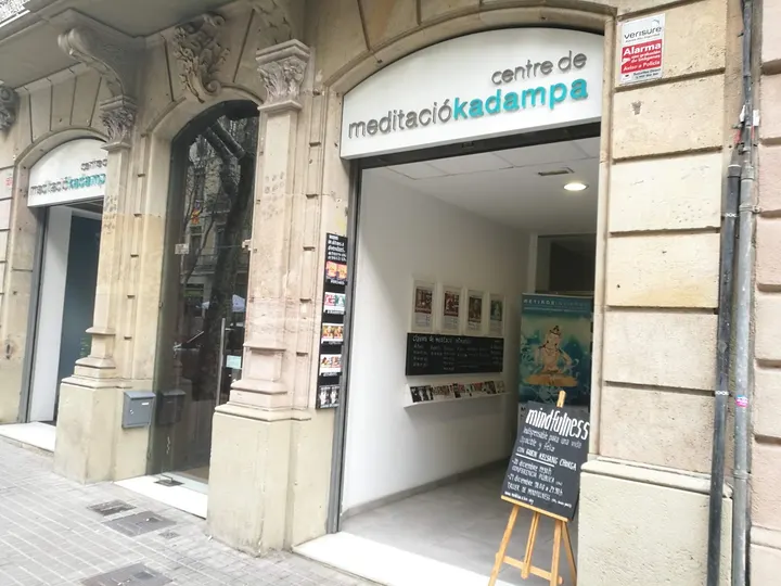 Meditació Kadampa Barcelona — meditación-studio en l'Eixample, Barcelona — 3