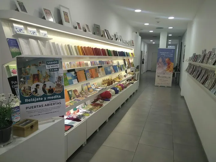 Meditació Kadampa Barcelona — meditación-studio en Barcelona — 4