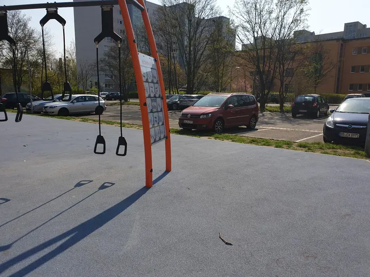 Work out park kompan — calisthenics-studio in Johannstadt-Nord, Dresden — 2