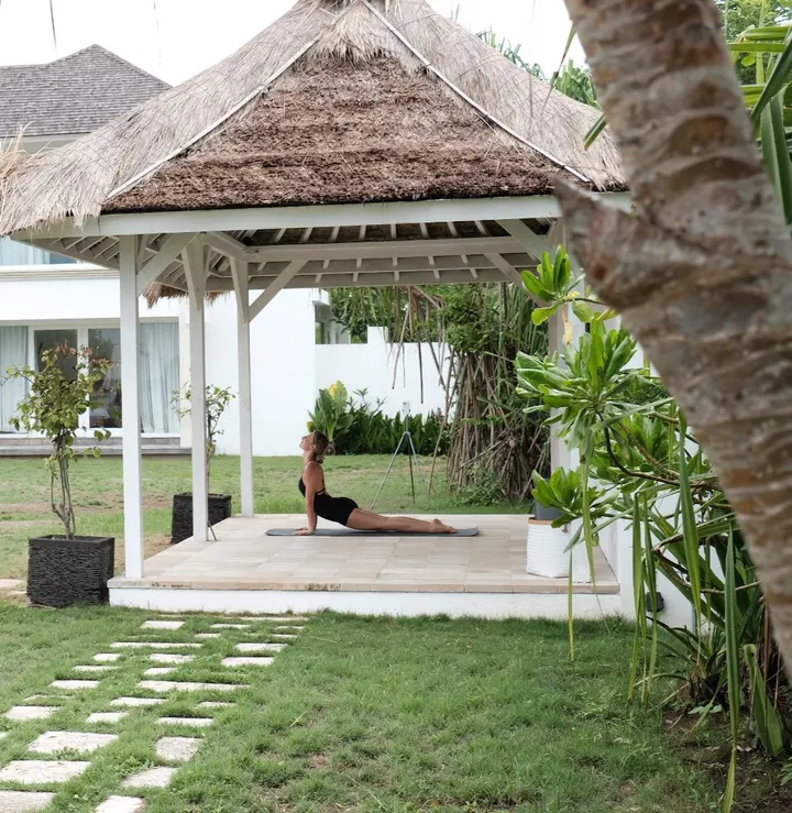Yulia Yoga — yoga-studio in Esher — 4