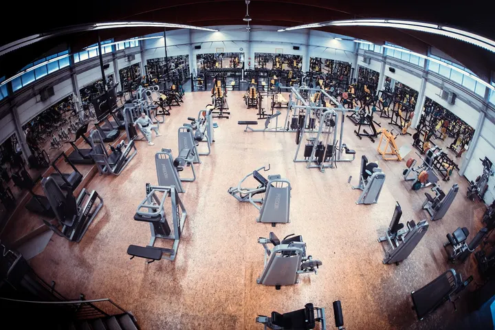 Powerhouse-Gym Fitnesscenter — Fitnessstudio in Kräherwald, Stuttgart
