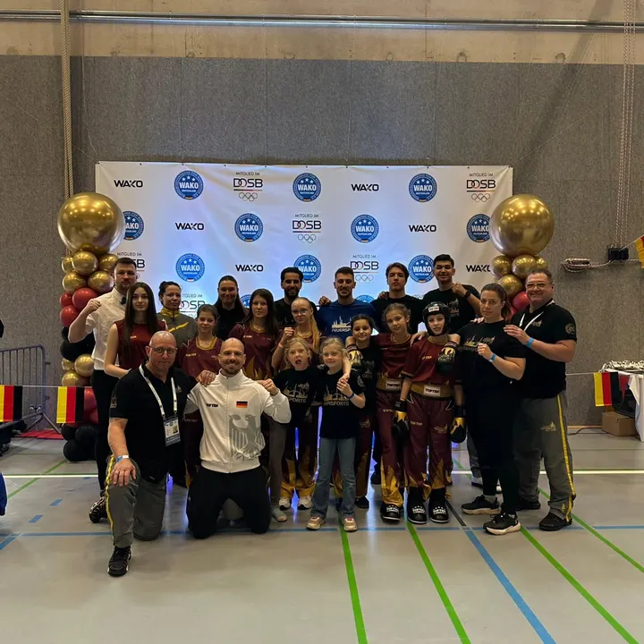 Feuersports Fachsportverein für Kickboxen — Kampfsport in Bramfeld, Hamburg