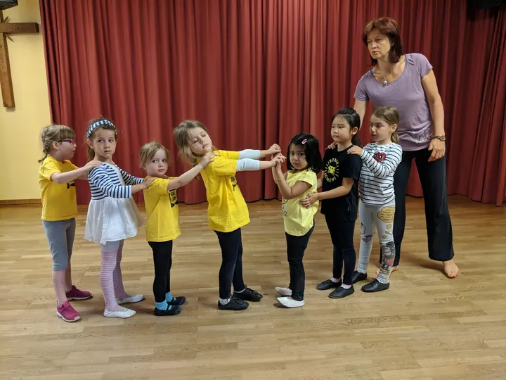 Stagecoach Erlangen Tanzschule, Schauspielschule & Gesangsunterricht — Tanz in Büchenbach, Erlangen