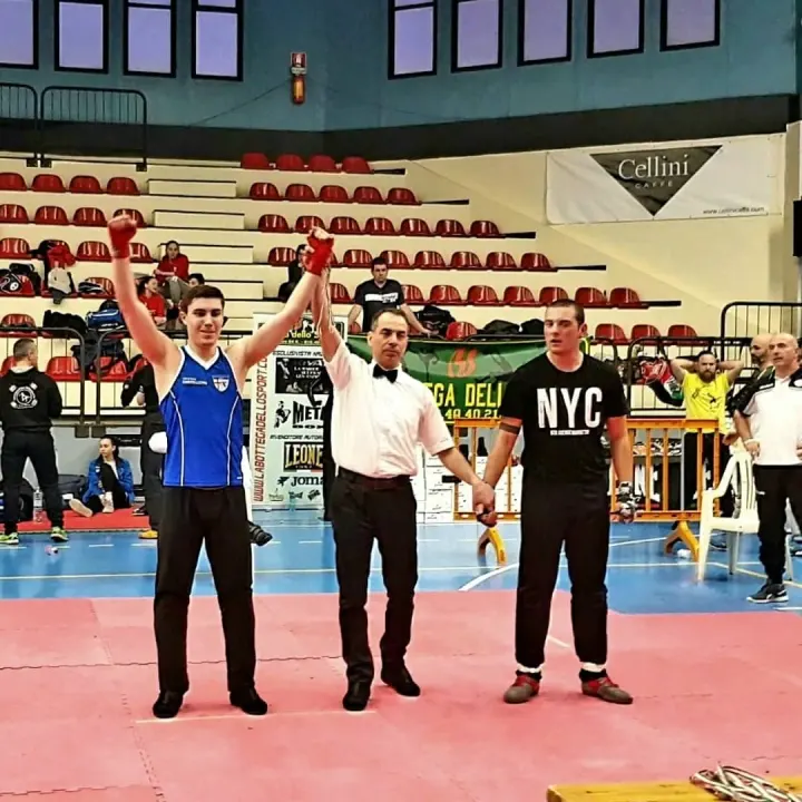 Boxe Francese Savate Castelletto Accademia San Fruttuoso — boxe-studio a Genova — 3