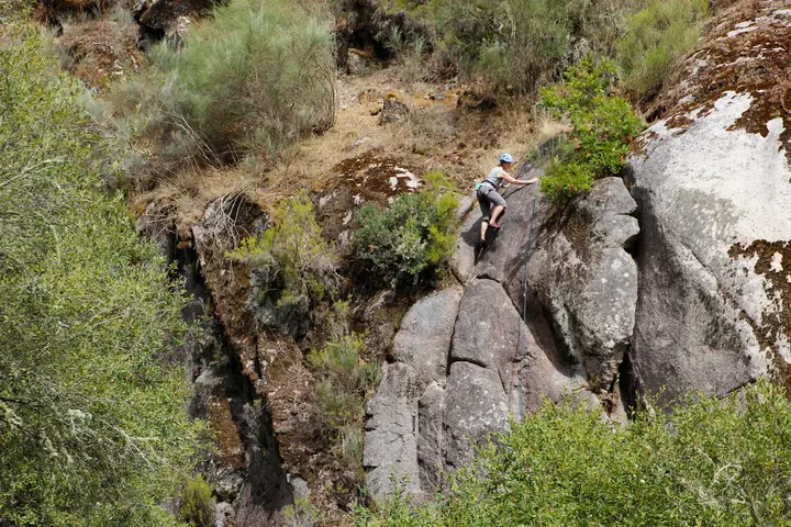 Zona de escalada Cañón do Sil — escalada-studio en Penaveada — 3