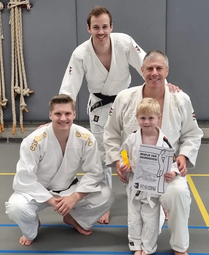 Sportschool Ronin Prinsenland — Sportschool in Prins Alexander, Rotterdam