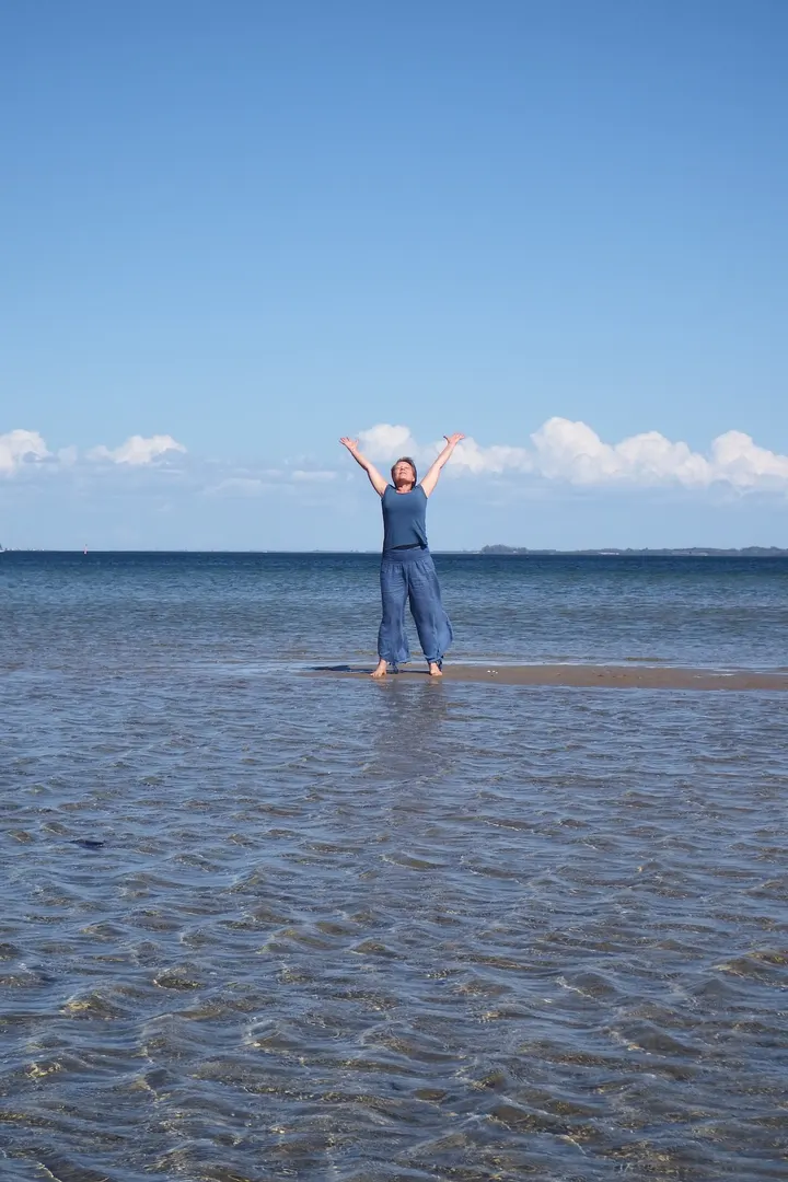 Line Yoga — Yoga i Strandkær, Ebeltoft