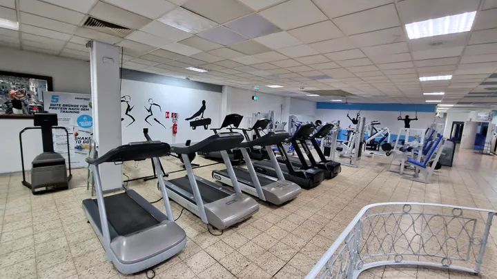 Topp Matthias , Blankenburg Marlies Fitnessstudio Schönteich — fitnessstudio in Berlin — 3