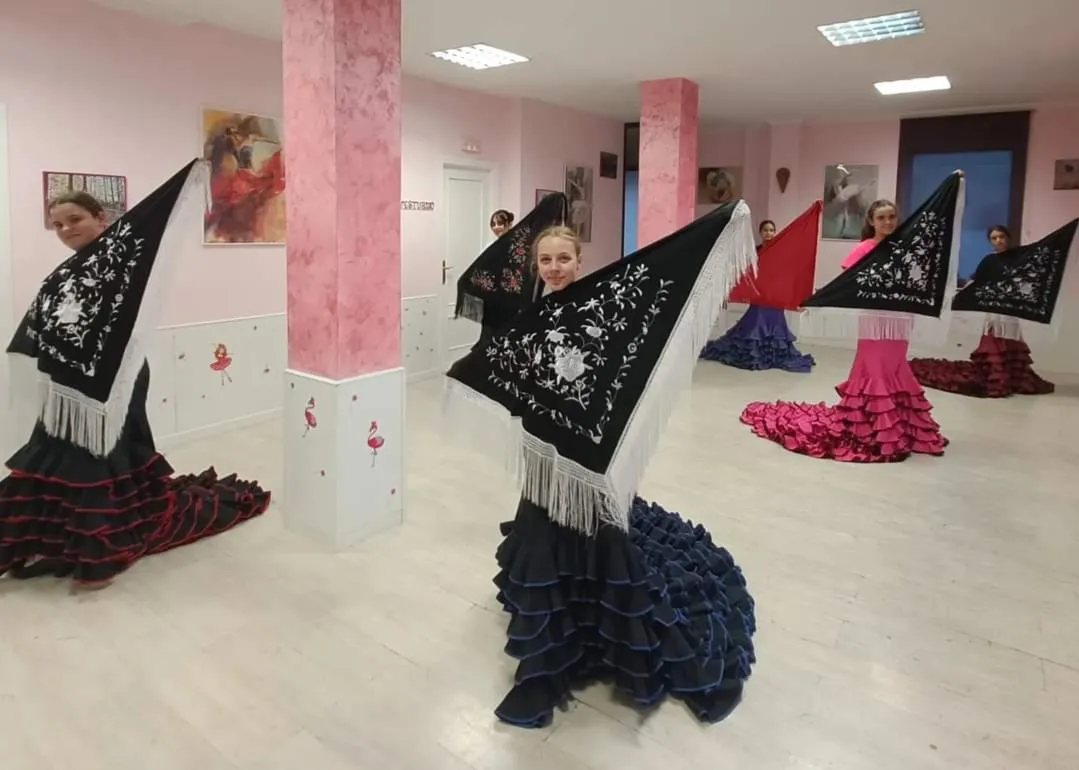 Escuela de Danza Camino López — baile-studio en Trobajo del Camino — 3