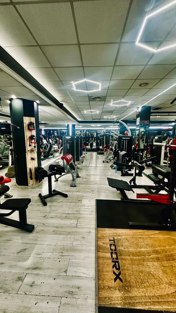 X-Pression Center — palestre-studio a Quattromiglia — 5