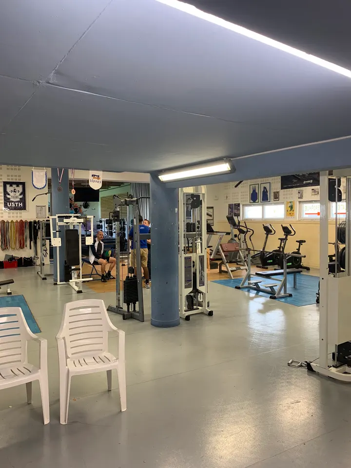 USTH — musculation-studio à Giraudeau, Tours — 3